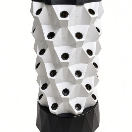 Prazan Pineapple Tower — detalj sklopljenog tornja